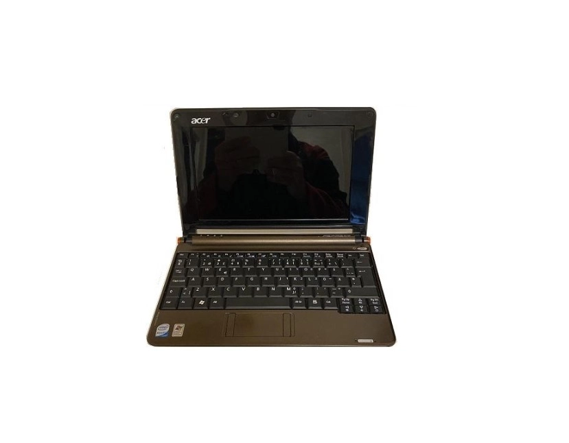 Huvudbild för Laptop med HaDan.se v16.